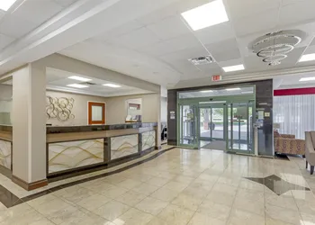 Best Western Plus Travel Hotel Toronto Airport hotel thumbnail 4