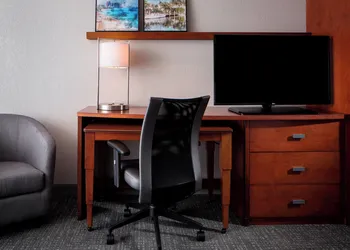 Courtyard by Marriott Fort Lauderdale Airport & Cruise Port hotel thumbnail 8