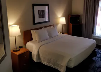 Fairfield Inn & Suites by Marriott Mt. Vernon Rend Lake hotel thumbnail 7