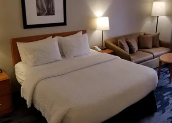 Fairfield Inn & Suites by Marriott Mt. Vernon Rend Lake hotel thumbnail 8