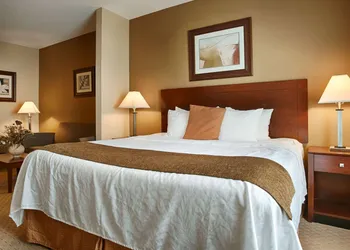 Best Western Plus Montezuma Inn & Suites hotel thumbnail 2