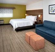 Holiday Inn Express & Suites Los Angeles Downtown West by IHG hotel detail image 3