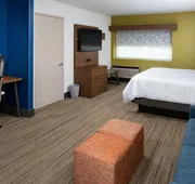 Holiday Inn Express & Suites Los Angeles Downtown West by IHG hotel detail image 5