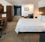 Holiday Inn Express & Suites Los Angeles Downtown West by IHG hotel detail image 7