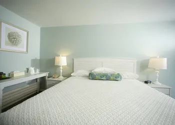 Anchorage Inn and Resort hotel thumbnail 3