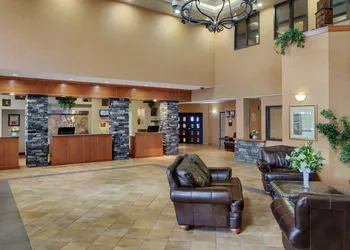 Pomeroy Inn and Suites Chetwynd hotel thumbnail 2