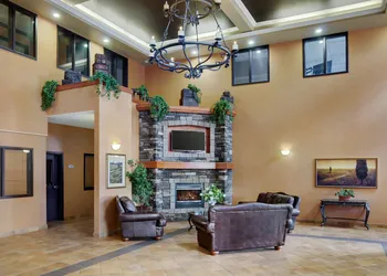 Pomeroy Inn and Suites Chetwynd hotel thumbnail 3