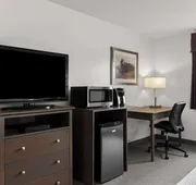Days Inn by Wyndham Steinbach hotel detail image 4
