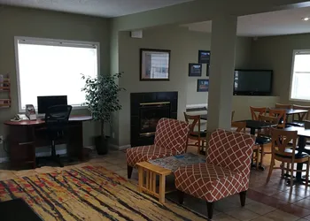 Grand Forks Inn hotel thumbnail 2