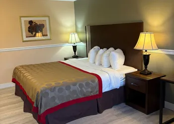 Grand Forks Inn hotel thumbnail 7