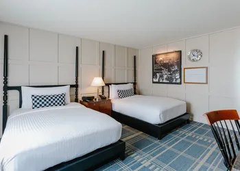 The Charles Hotel hotel thumbnail 8