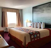 Super 8 by Wyndham Kindersley hotel detail image 7