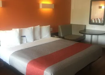 Motel 6 Bremerton, WA hotel thumbnail 8