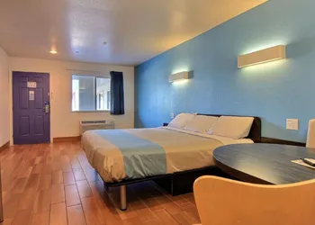 Motel 6 Rockport, TX hotel thumbnail 7
