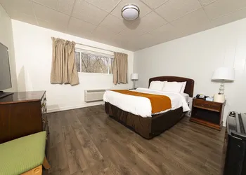 Bedford Motel hotel thumbnail 5