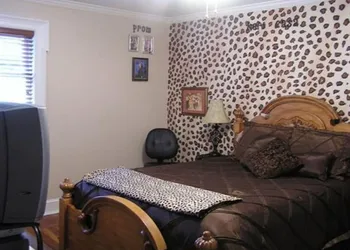Shalom House Bed and Breakfast hotel thumbnail 3