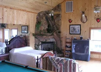 Shalom House Bed and Breakfast hotel thumbnail 4