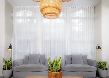 Ohia Waikiki Studio Suites hotel thumbnail 8