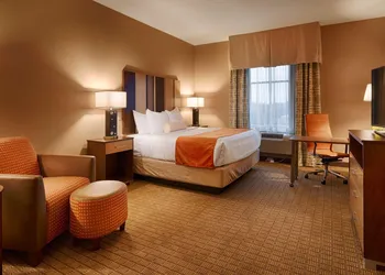 Best Western Plus Flatonia Inn hotel thumbnail 8