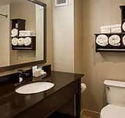 Hampton Inn by Hilton Ottawa Airport, ON, CN hotel detail image 7