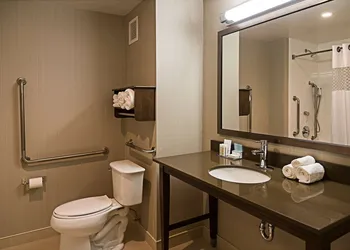 Hampton Inn by Hilton Ottawa Airport, ON, CN hotel thumbnail 8