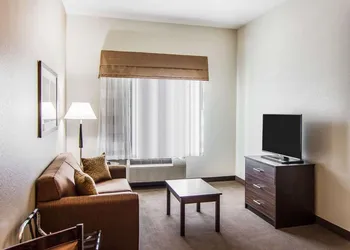 MainStay Suites Lufkin hotel thumbnail 6