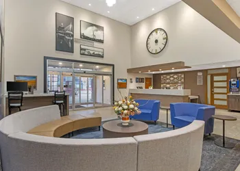 Best Western Plus Pembina Inn & Suites hotel thumbnail 4