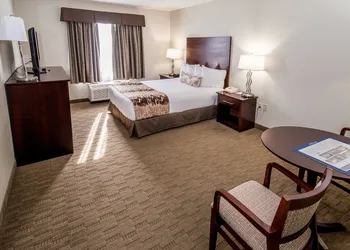 Best Western Plus Pembina Inn & Suites hotel thumbnail 6