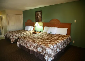 Coach Light Inn Brenham hotel thumbnail 8