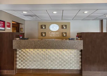 Comfort Suites hotel thumbnail 3