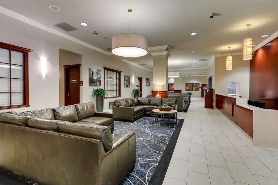 DoubleTree by Hilton St. Louis Forest Park hotel detail image 2