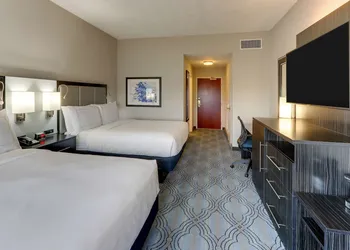 DoubleTree by Hilton St. Louis Forest Park hotel thumbnail 5