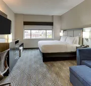 DoubleTree by Hilton St. Louis Forest Park hotel detail image 7