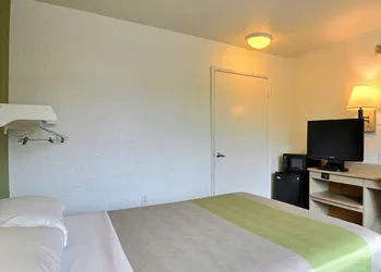 Motel 6 Tumwater, WA - Olympia hotel thumbnail 3