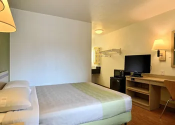 Motel 6 Tumwater, WA - Olympia hotel thumbnail 8
