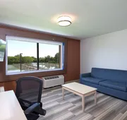 Holiday Inn Express & Suites Port Huron by IHG hotel detail image 7