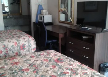 Budget Inn Express hotel thumbnail 3