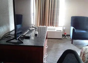 Budget Inn Express hotel thumbnail 5