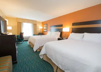Holiday Inn Bismarck by IHG hotel thumbnail 7