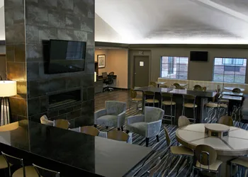 Super 8 by Wyndham Copley Akron hotel thumbnail 4
