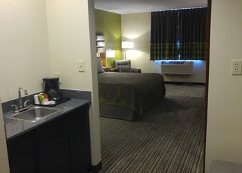 Super 8 by Wyndham Copley Akron hotel thumbnail 7
