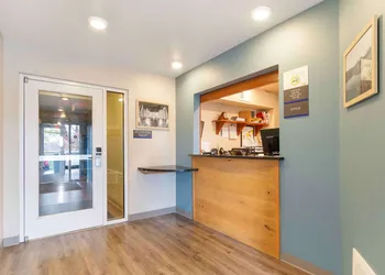 Extended Stay America Select Suites - Kansas City - Stadium hotel thumbnail 2