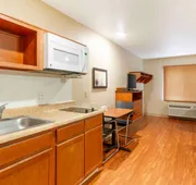 Extended Stay America Select Suites - Kansas City - Stadium hotel detail image 5