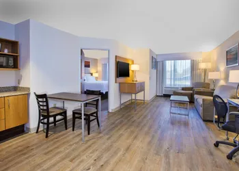 Holiday Inn Morgantown - University Area by IHG hotel thumbnail 5
