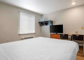 Extended Stay America Select Suites - Gulfport hotel thumbnail 7