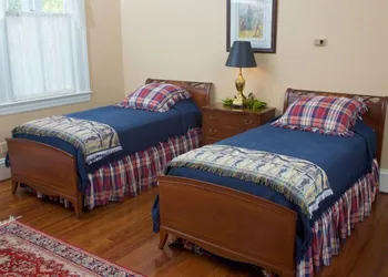 Lookaway Inn hotel thumbnail 2