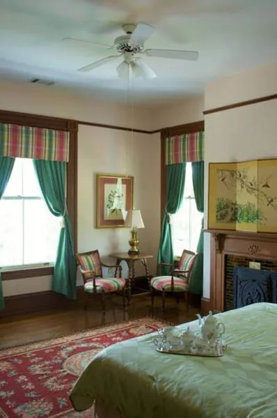 Lookaway Inn hotel detail image 6