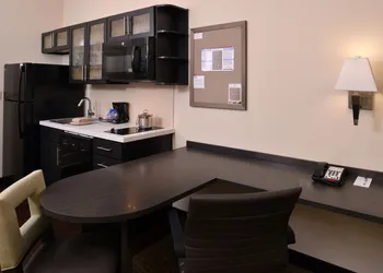 Candlewood Suites MORGANTOWN-UNIV WEST VIRGINIA by IHG hotel thumbnail 6