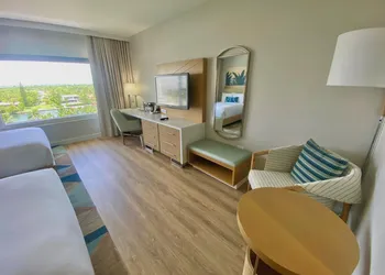 Radisson Resort Miami Beach hotel thumbnail 5