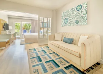 Radisson Resort Miami Beach hotel thumbnail 6